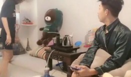 傻媳妇邻居爆料视频播放,傻媳妇视频播放引发热议，真相究竟如何？